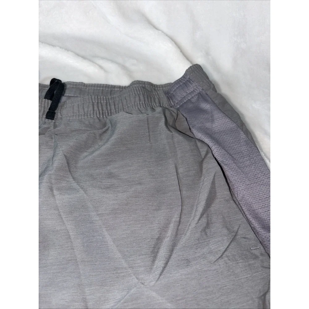 Nike men's Dri-FIT running shorts Large Brief Liner Sweat Wicking Breathable EUC